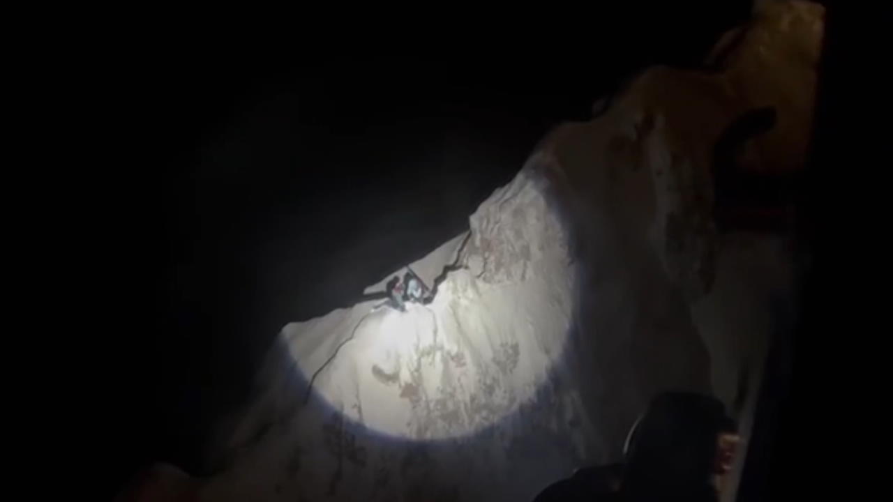 Deutsche Skifahrer bleiben in 2700 Metern Höhe stecken Nachts auf der Zugspitze
