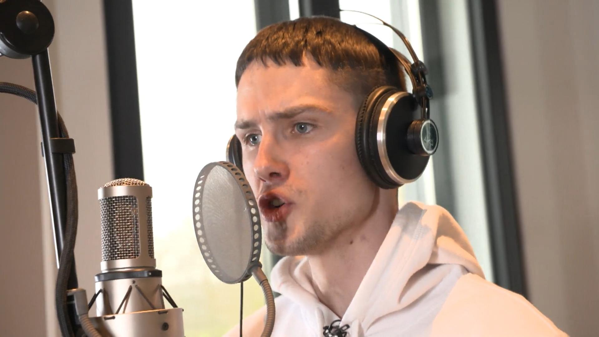 "Schmitty Extreme" bei Ikke Hüftgold im Studio Wird der Ballermann-Traum wahr?