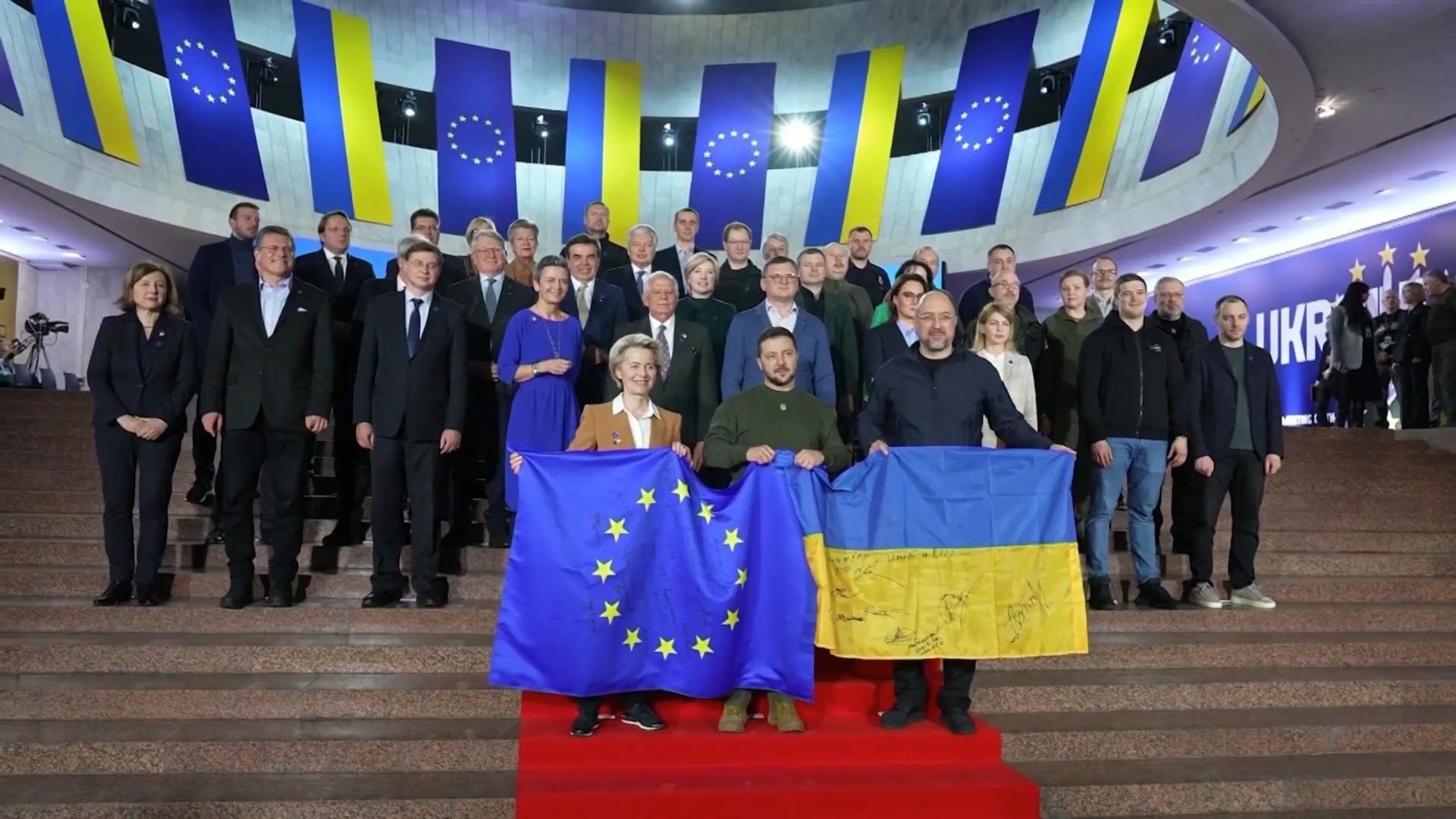 V. d. Leyen: "Hier wird Zukunft des Kontinents geschrieben" Kämpfe in der Ukraine gehen unvermindert weiter