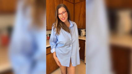 Sohn findet Mamas OnlyFans-Job peinlich - doch Elaina verdient damit