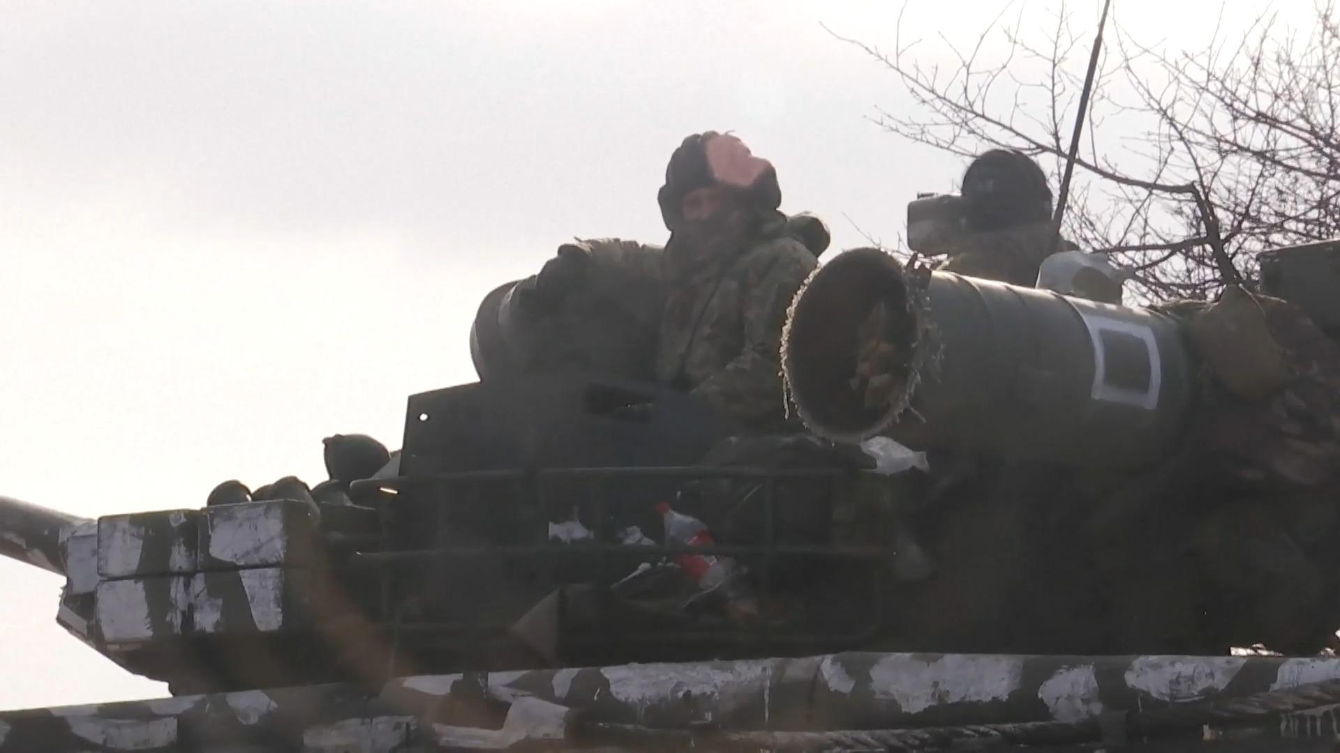 Munitionsschwund zwingt Ukrainer, genauer zu zielen Panzern gehen Geschosse aus