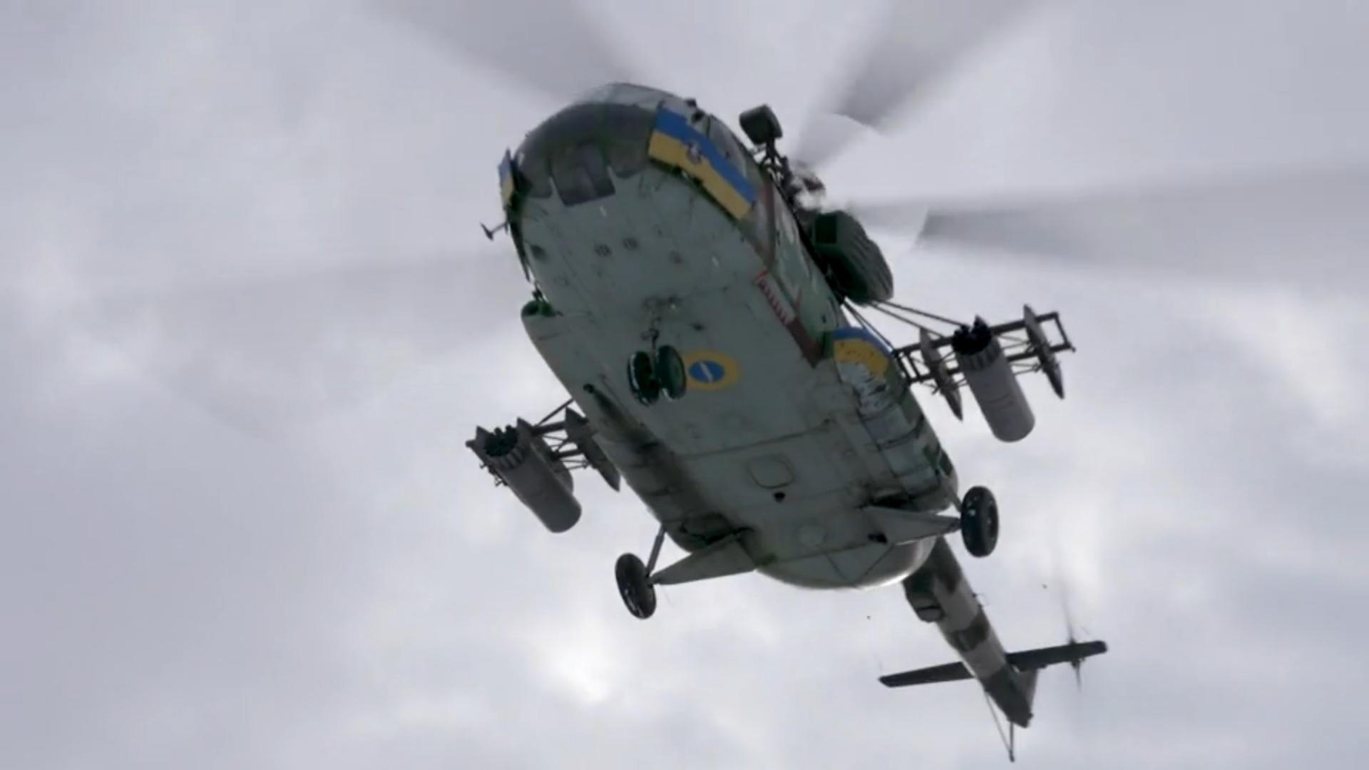 Video zeigt riskanten Helikopter-Einsatz nahe Bachmut 