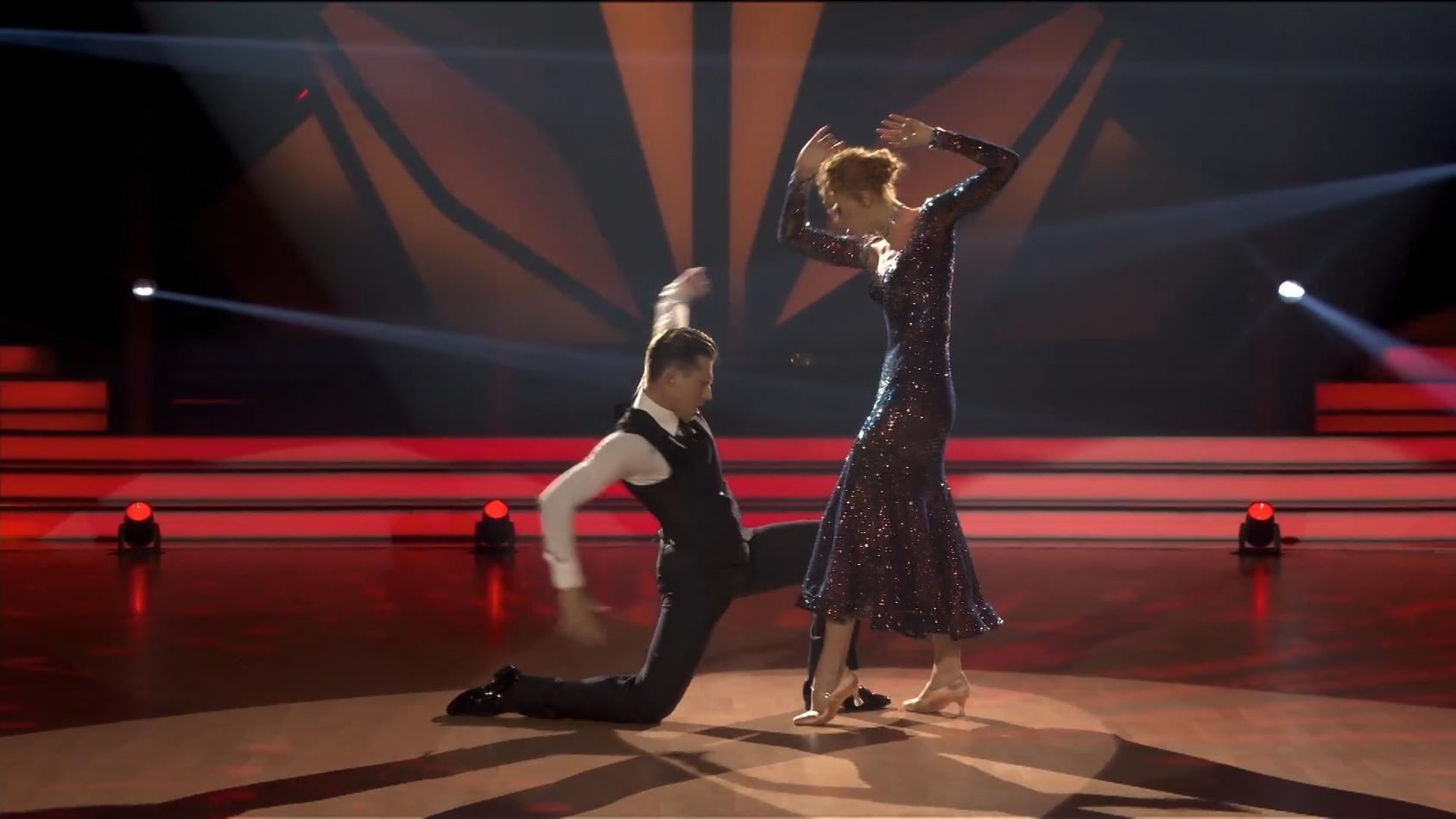 ¡Lo vuelves a hacer!  Anna Ermakova y Valentin Lusin interpretan el mejor baile del espectáculo