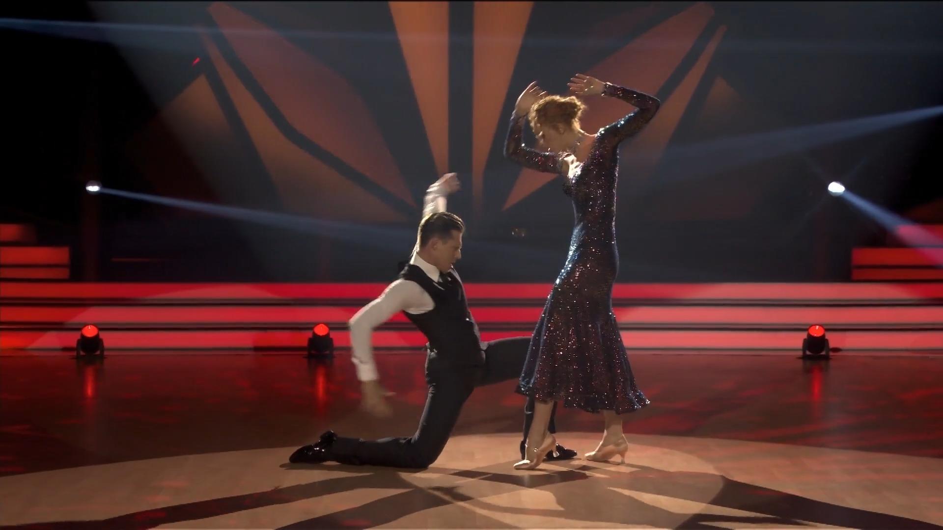 Anna Ermakova presenta il prossimo grande momento di Der "Balliamo"- Serata danzante