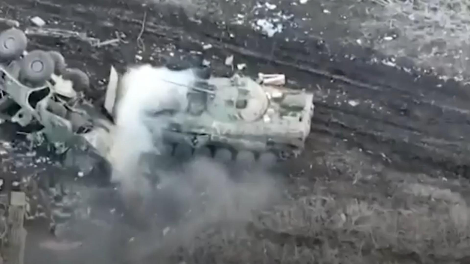 Minen und Artillerie blockieren Vormarsch auf Wuhledar Russische Panzer machen kehrt