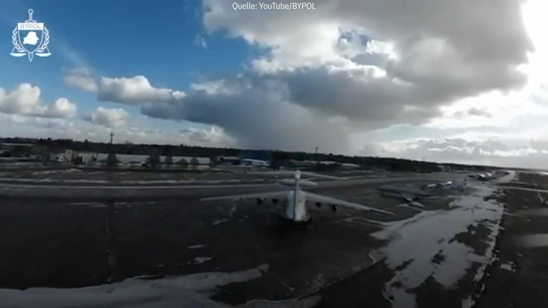 Drohne infiltriert und filmt Belarus-Militärflughafen Partisanen spotten nach Manöver