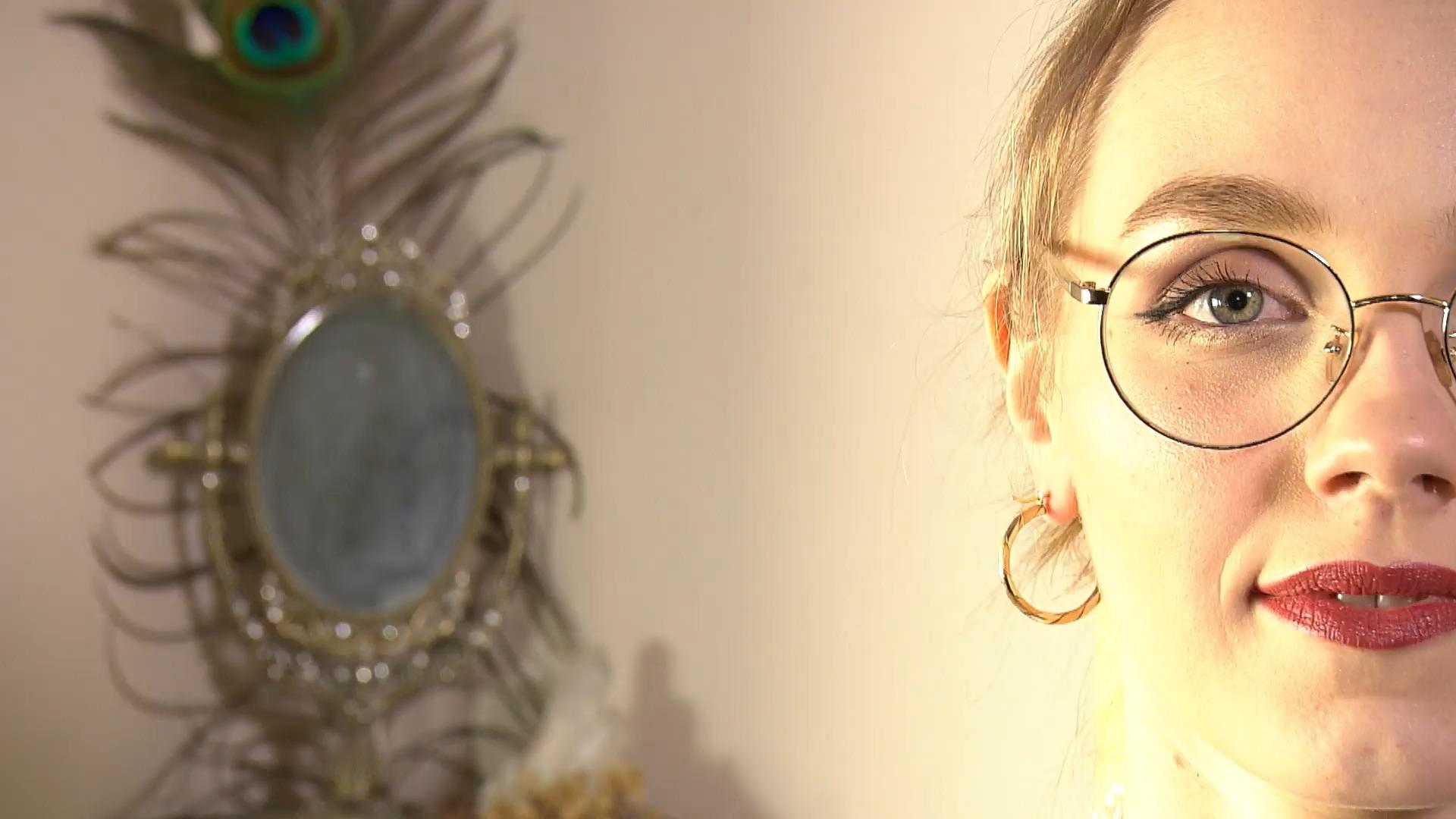 Das ist die Hexe aus Köln Kerzen, Kräuter, Knochen