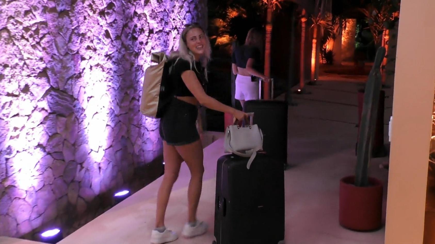 Die Kandidatin möchte keine Sekunde länger bleiben Bachelor-Aus! Danielle macht den Abflug
