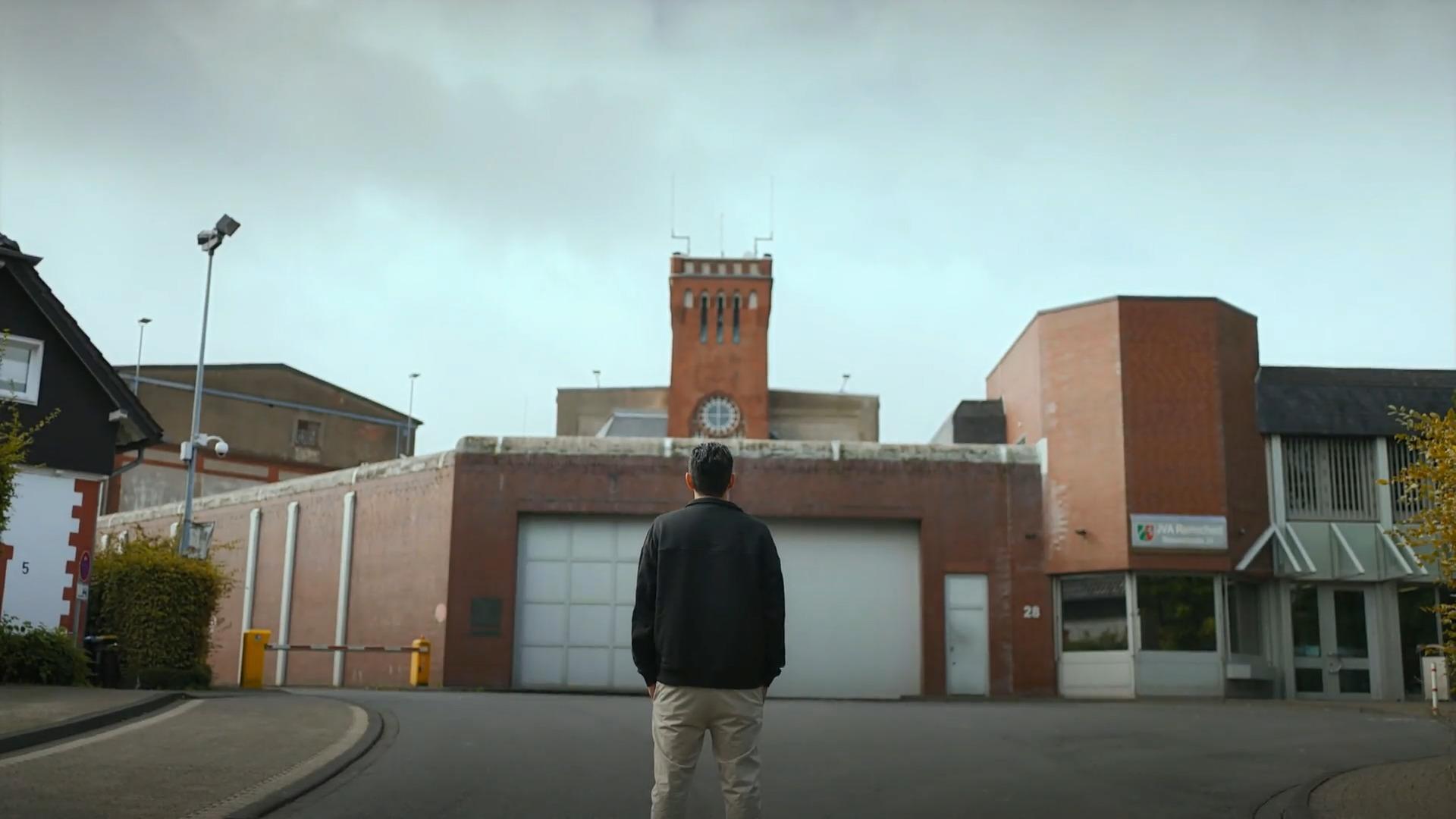 Eko Freshs neues Musikprojekt im Knast "Prison Tapes"