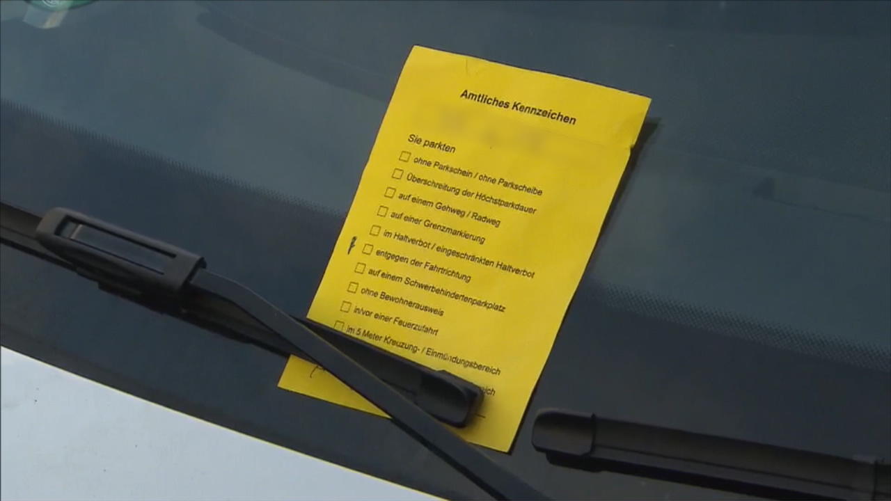 Knöllchenflut gegen SUV - Willkür oder wirkliche Gefahr? Rettungswege versperrt