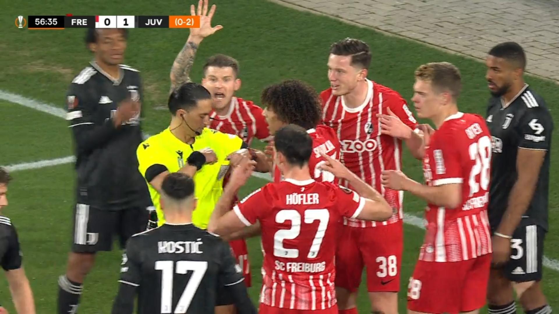 Rudelbildung nach Gregoritsch-Großchance Aufreger im Juve-Strafraum