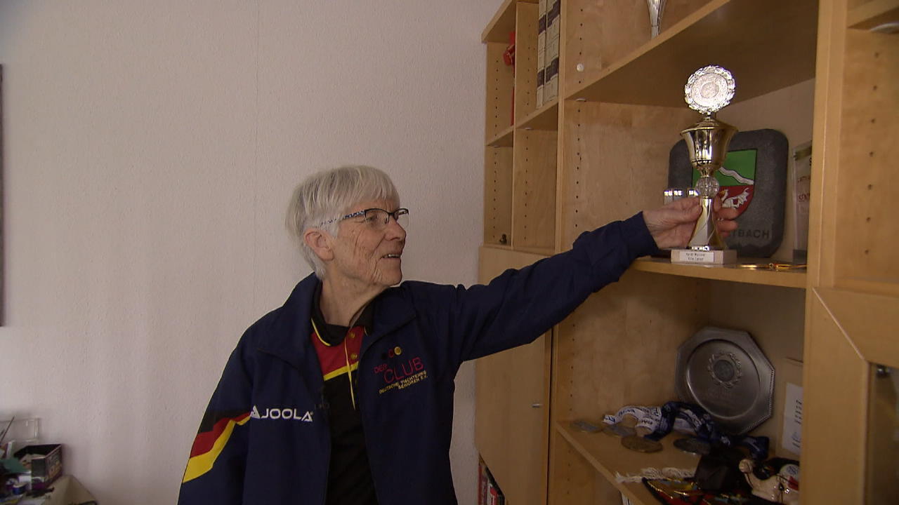 Deutschlands erfolgreichste Tischtennis-Omi WM-Gold mit 84 Jahren
