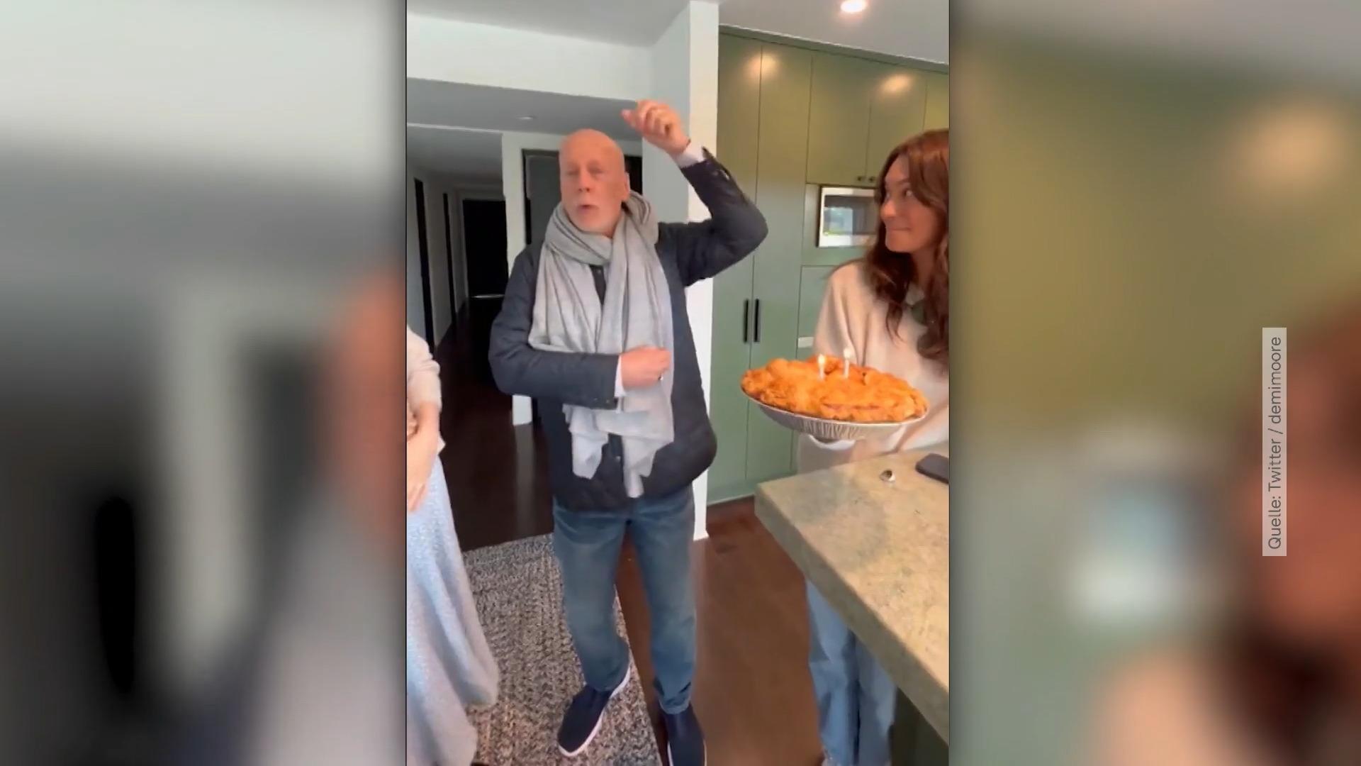 Bruce Willis feiert 68. Geburtstag Rührende Bilder