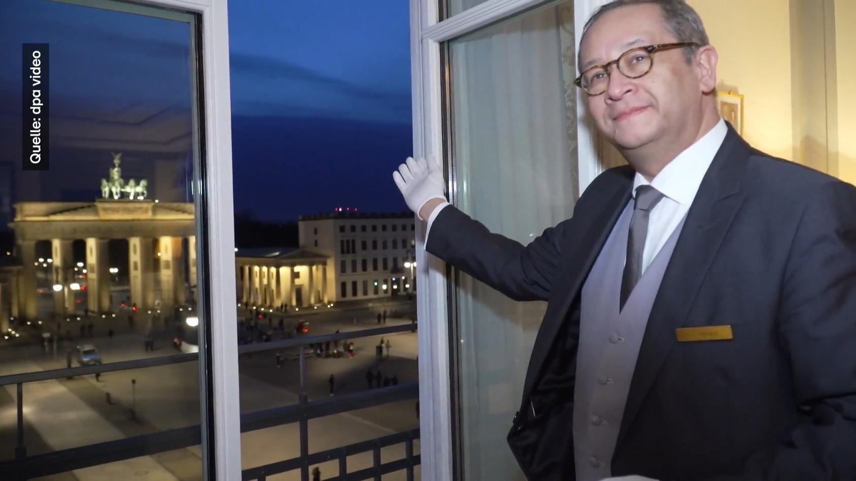Adlon-Butler zeigt Luxus-Suite von König Charles Royaler Countdown in Berlin!