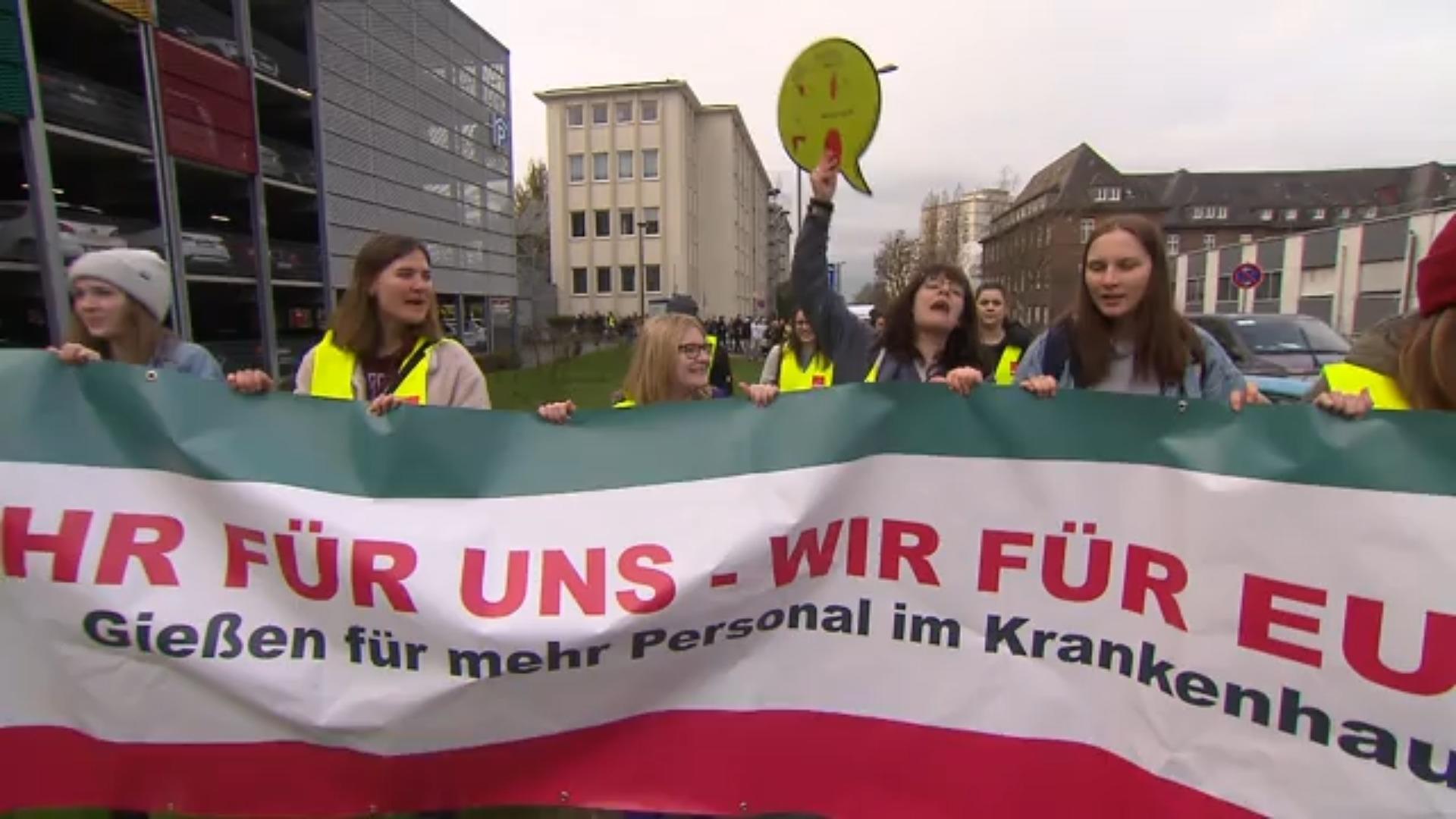 Klinik-Angestellte kurz vorm Burnout Streik an Universitätsklinikum