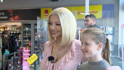 DSDS-Jurorin Katja Krasavice: Netto-Kassiererin für einen Tag - mit