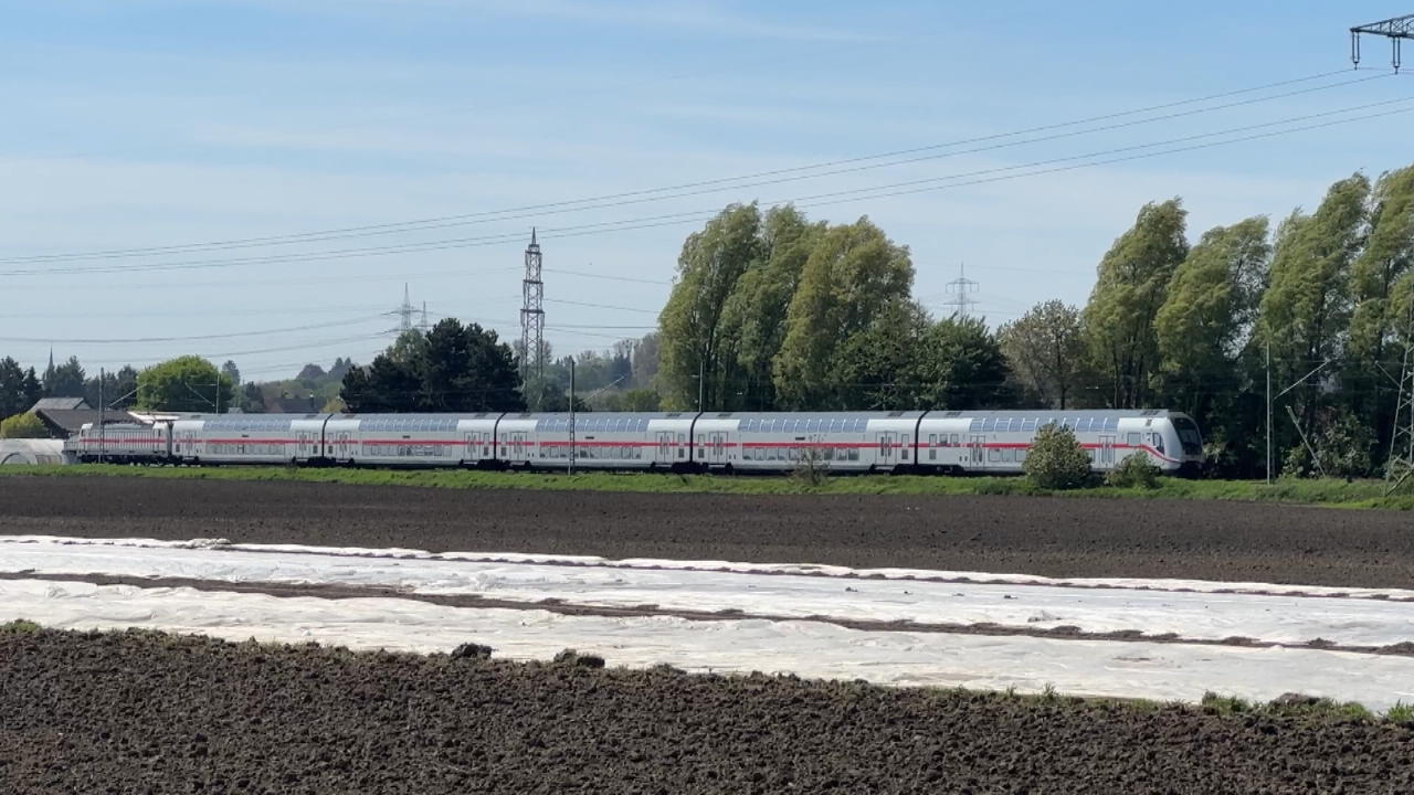 Zwei Arbeiter von Intercity erfasst - tot! Zugunglück in Hürth