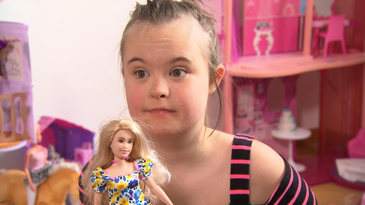 Barbie mit Down-Syndrom: Eine neue Spielgefährtin für Rosa Besondere Puppe