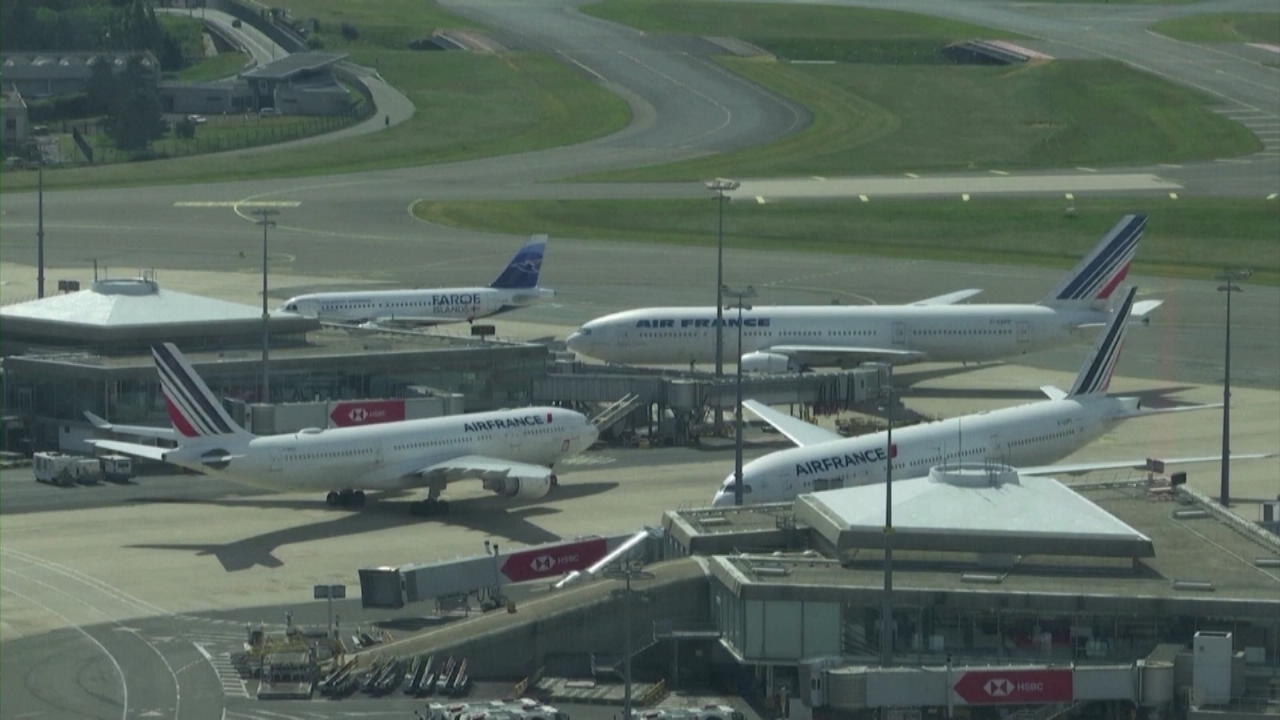 ¿Francia prohíbe los vuelos de corta distancia a Alemania?