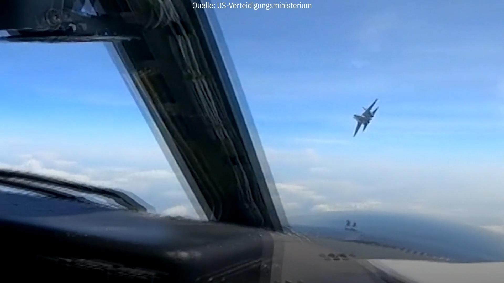Chinesischer Kampfjet fängt US-Aufklärungsflieger ab Pentagon veröffentlicht Video