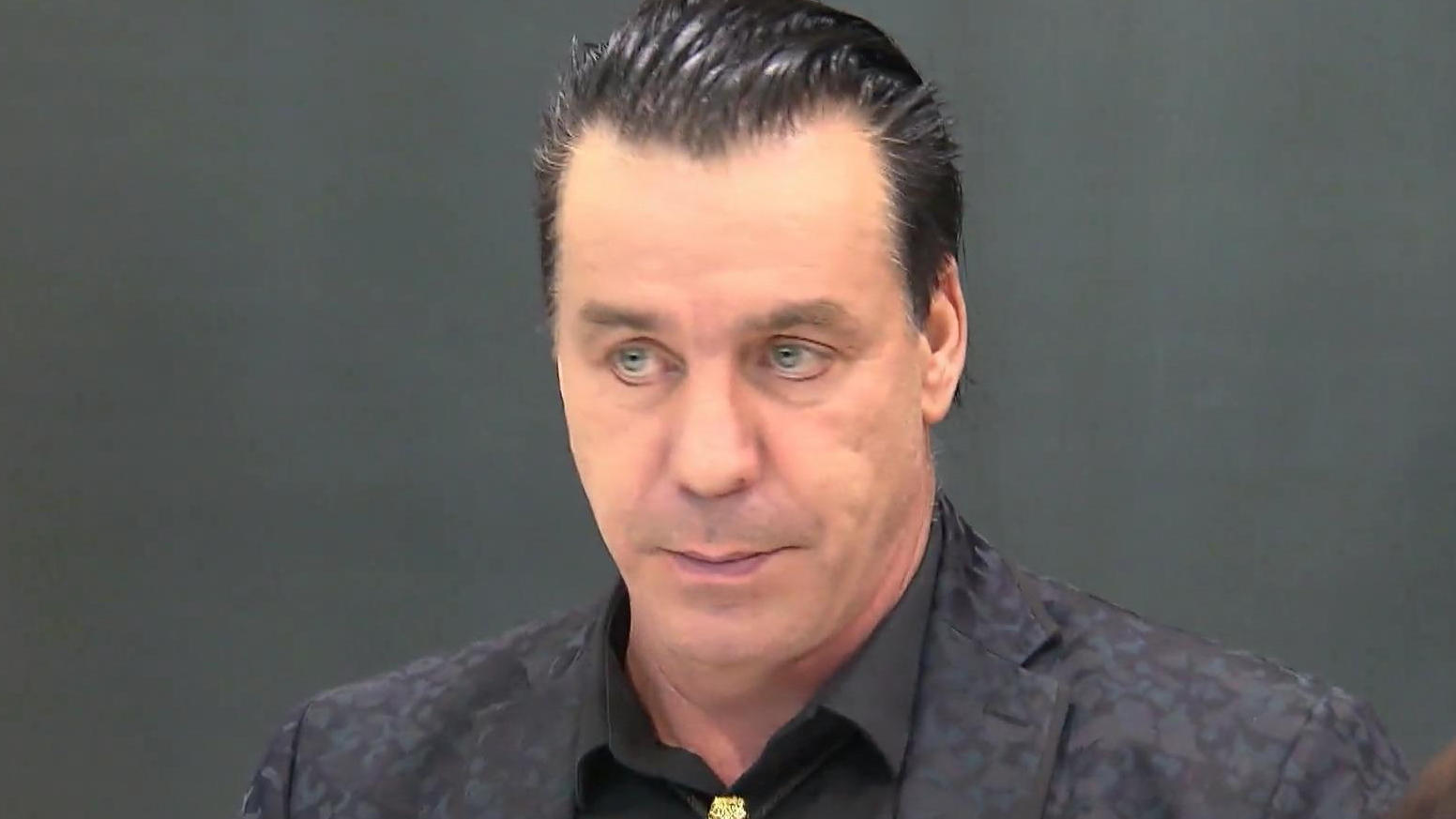 La Universal Records sta piazzando la promozione dei Rammstein in attesa di accuse contro Till Lindemann