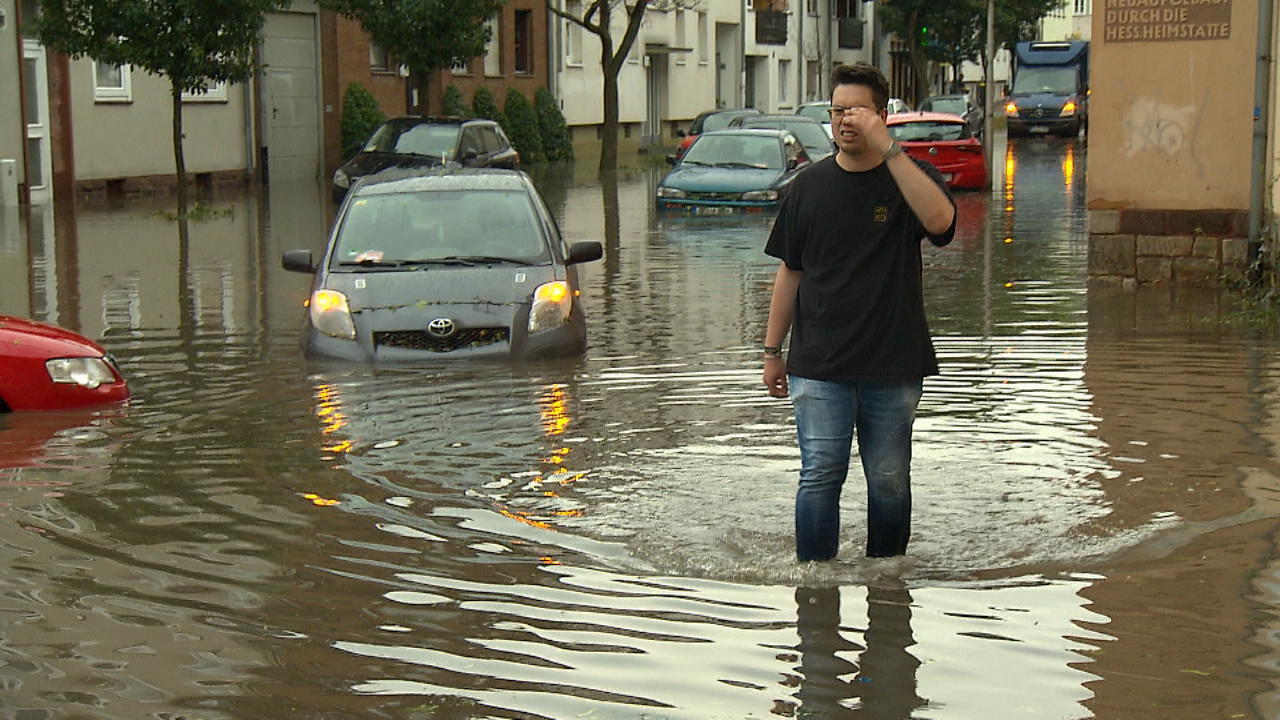 Schäden Durch Unwetter: Welche Versicherung Zahlt Was?