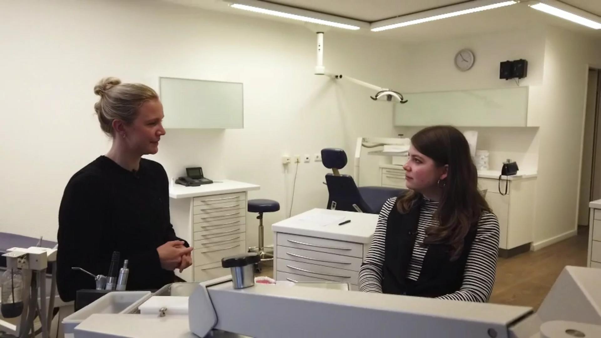 RTL-Reporterin undercover bei DrSmile Zahnschienen-Test!