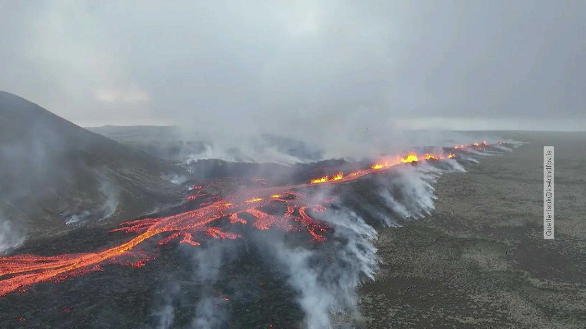 Spektakulärer Vulkanausbruch auf Island Die Erde hat sich aufgetan!
