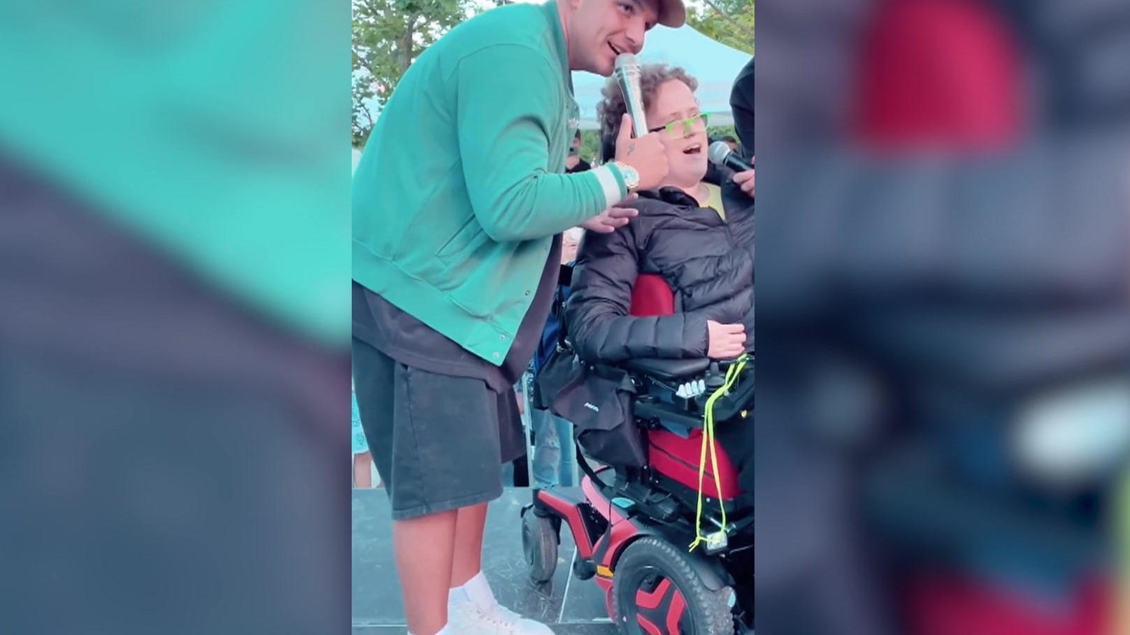 Pietro Lombardi singt mit Fan im Rollstuhl "Wir sind alle gleich!"