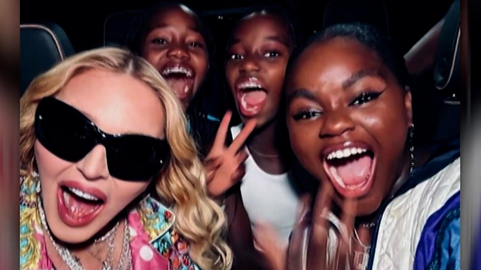 Madonna feiert mit ihren Töchtern bei Beyoncé Hoher Besuch beim Konzert