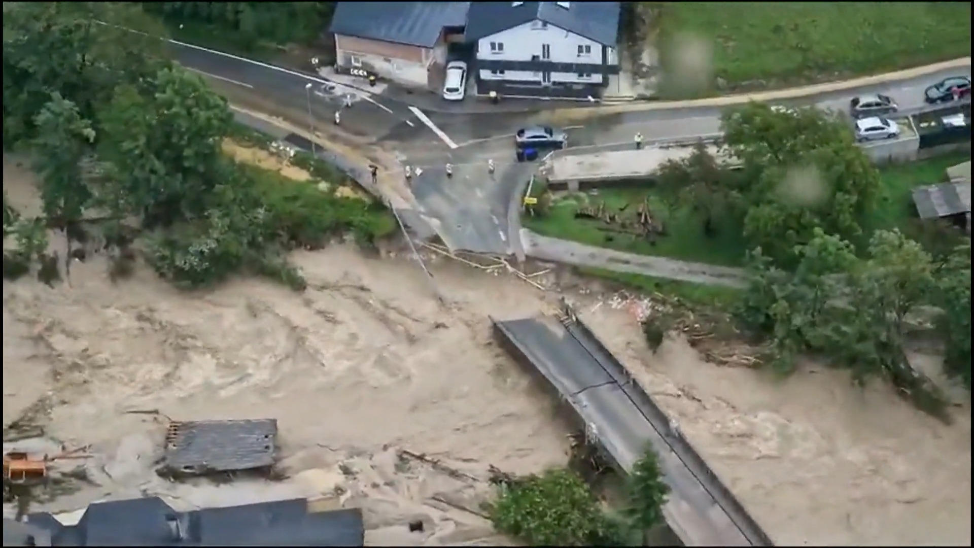 Slowenien erlebt schwerste Naturkatastrophe seit 30 Jahren Unwetter in Slowenien und Österreich