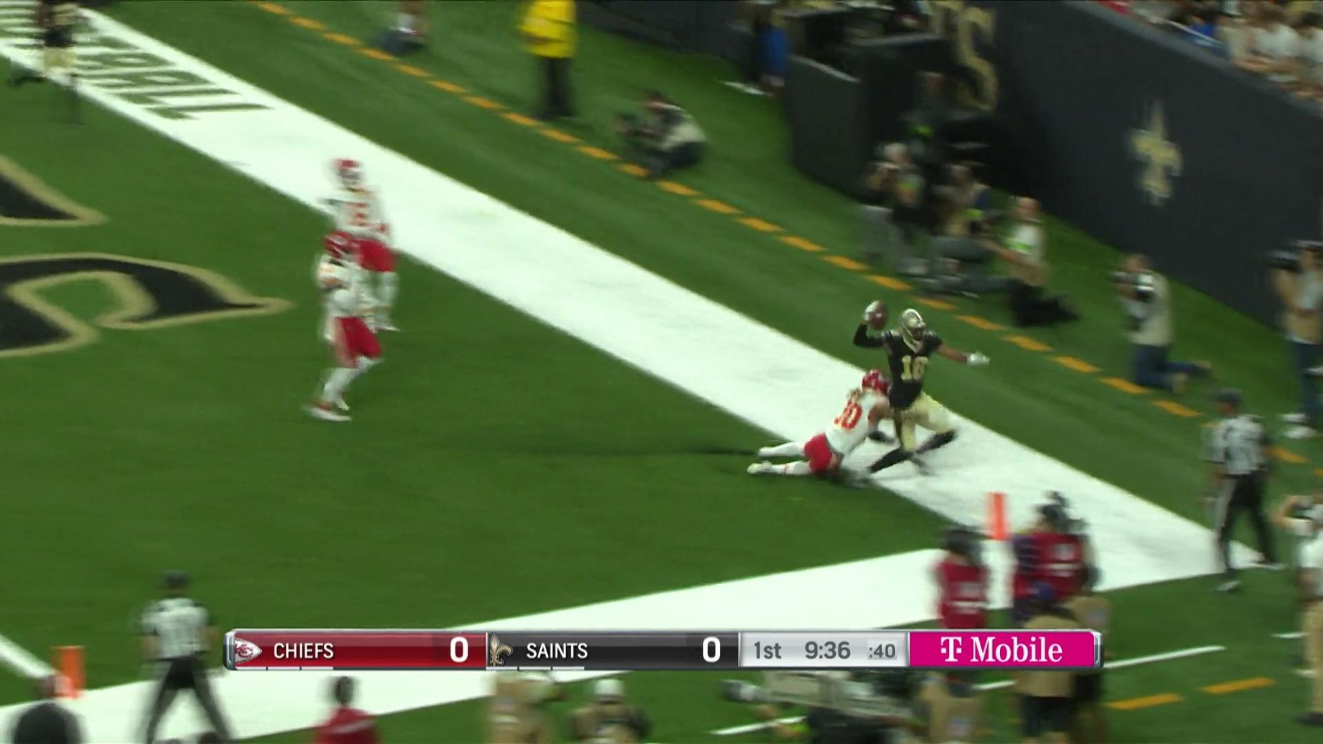 The Saints membuka malam dengan touchdown nomor satu