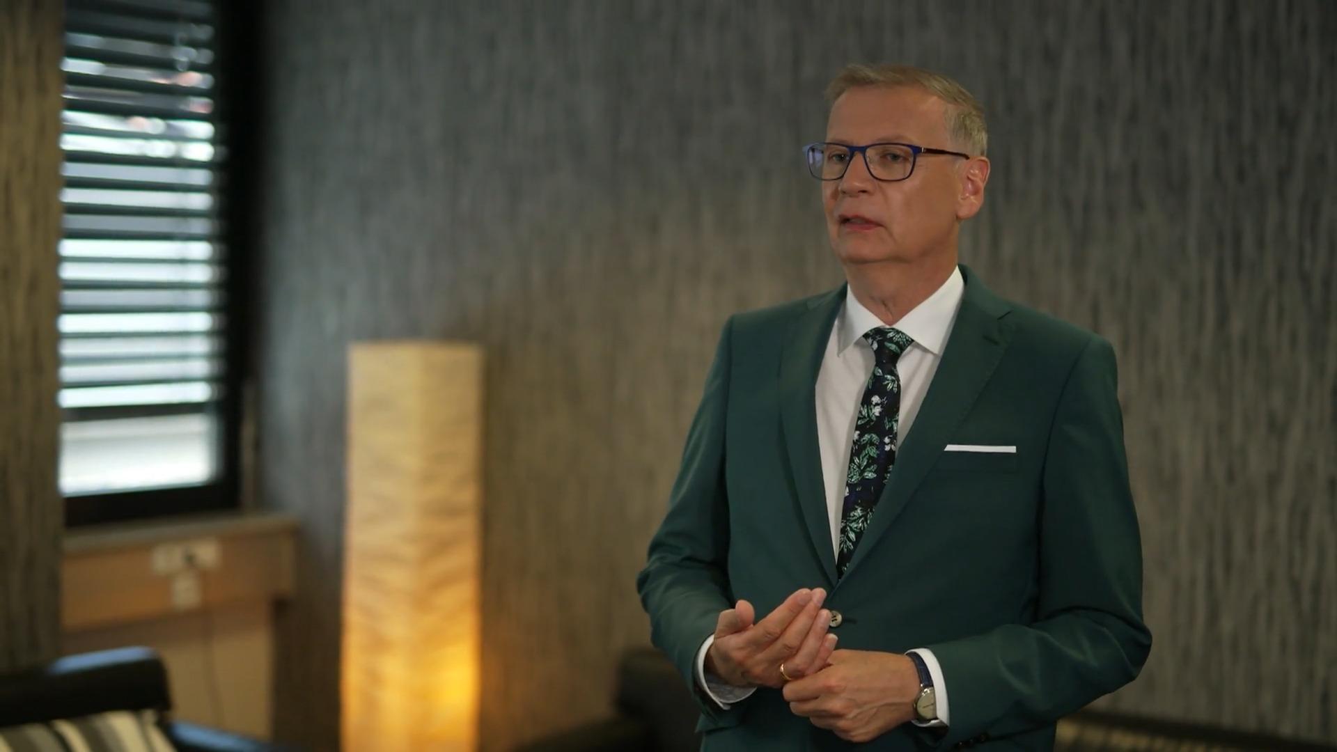 Günther Jauch hat einen Tipp an alle Kandidaten Was tun bei Rechtschreib-Fragen?