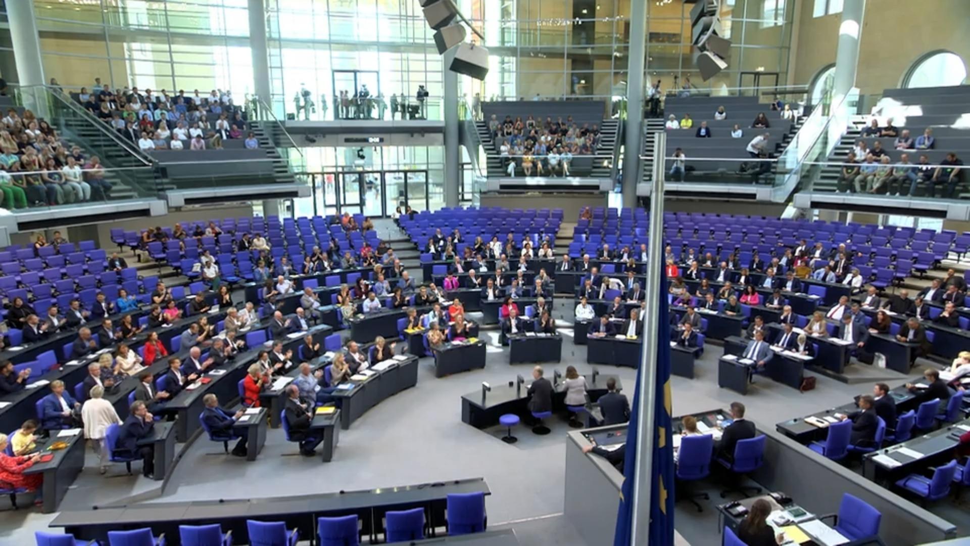 Bundestag verabschiedet Vorhaben Heizungsgesetz