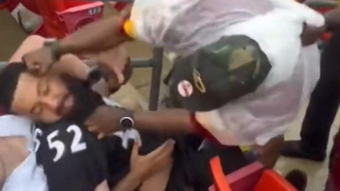 Fans attackieren sich brutal auf der Tribüne Massenschlägerei bei der NFL!