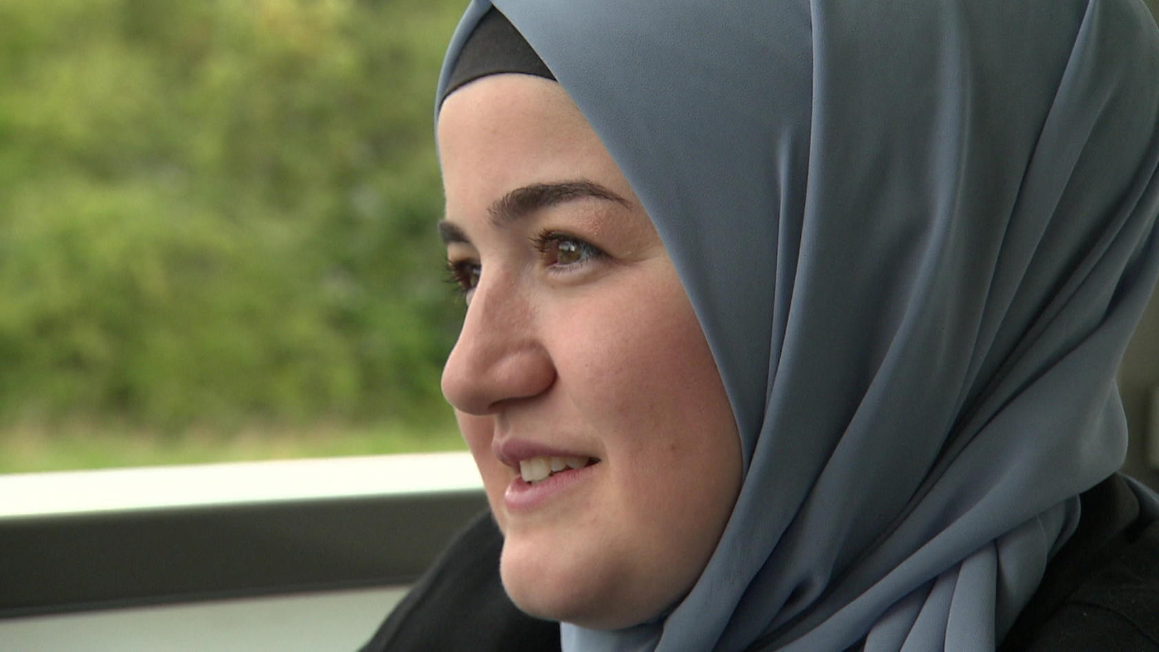 Frau wird Job wegen Kopftuch verwehrt Klage wegen Diskriminierung
