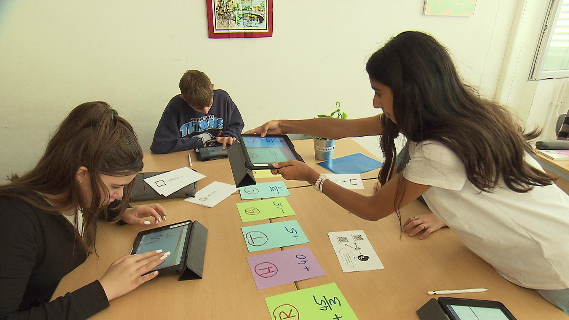 Lehrer organisiert eigenständig iPads für seine Kl Vorbildliches Engagement