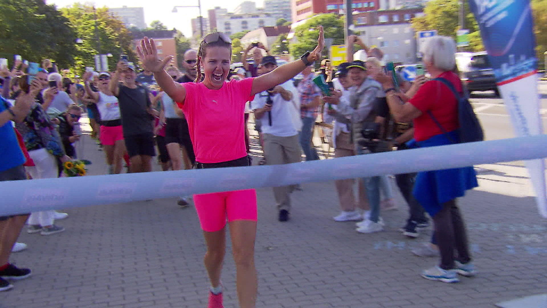 Joyce Hübner umläuft einmal ganz Deutschland 120 Marathons in 140 Tagen!