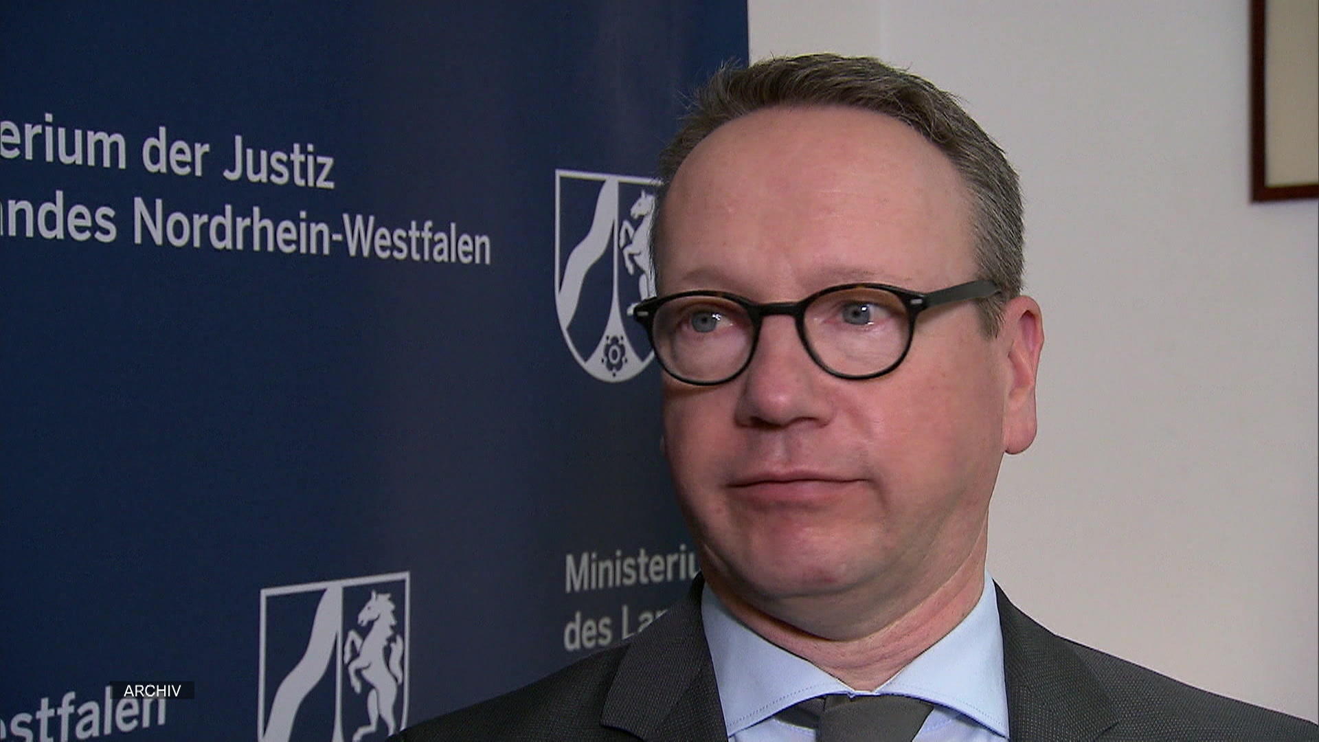 NRW-Justizminister in Kritik Vorwürfe gegen Limbach