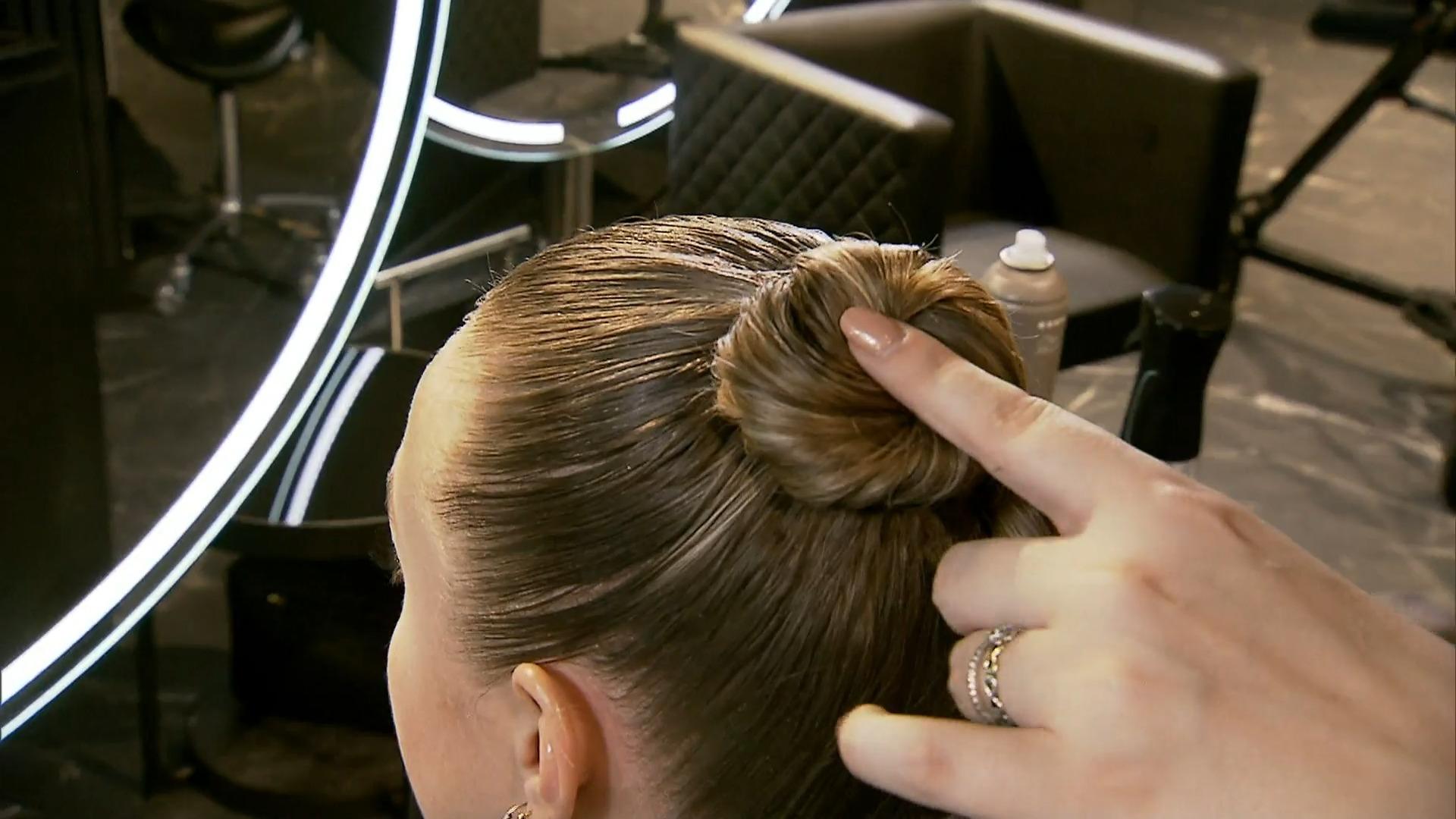 Wie Sie den Sleek-Trend schonend stylen Haarausfall durch Frisur