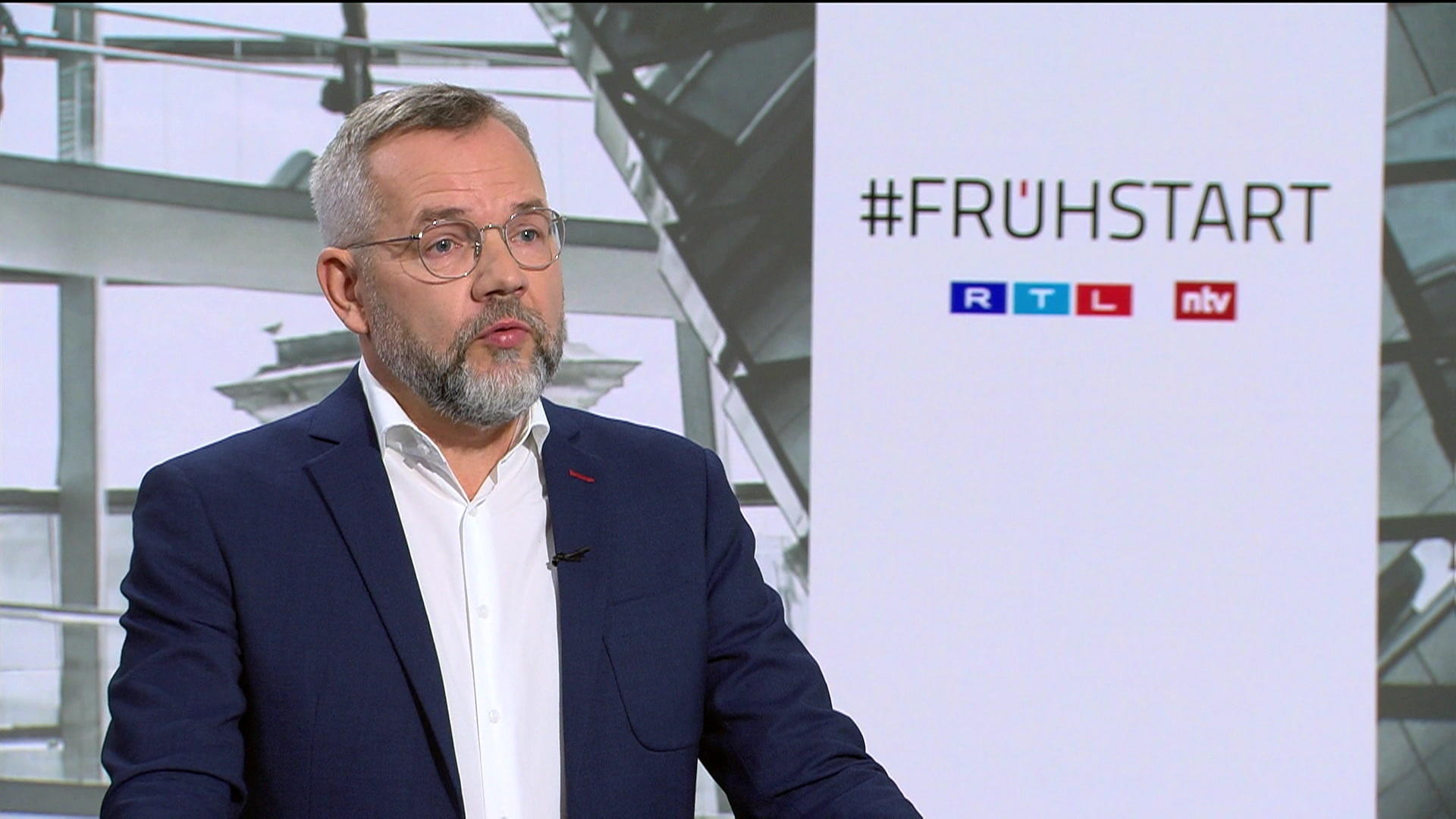 SPD-politicus doordringt Ausweisung antisemitischer Ausländer Michael Roth im "Frühstart"