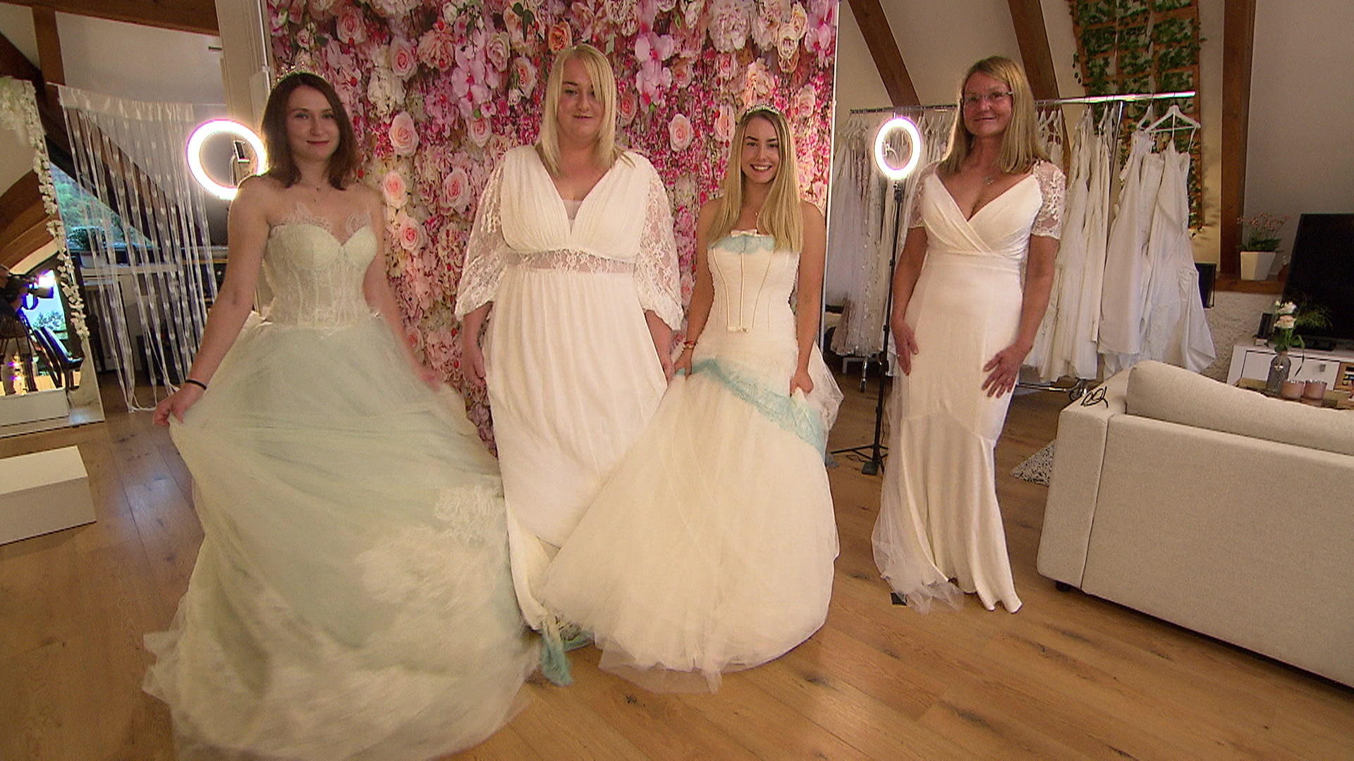 Brautkleidanprobe für Singles Brautkleid-Event