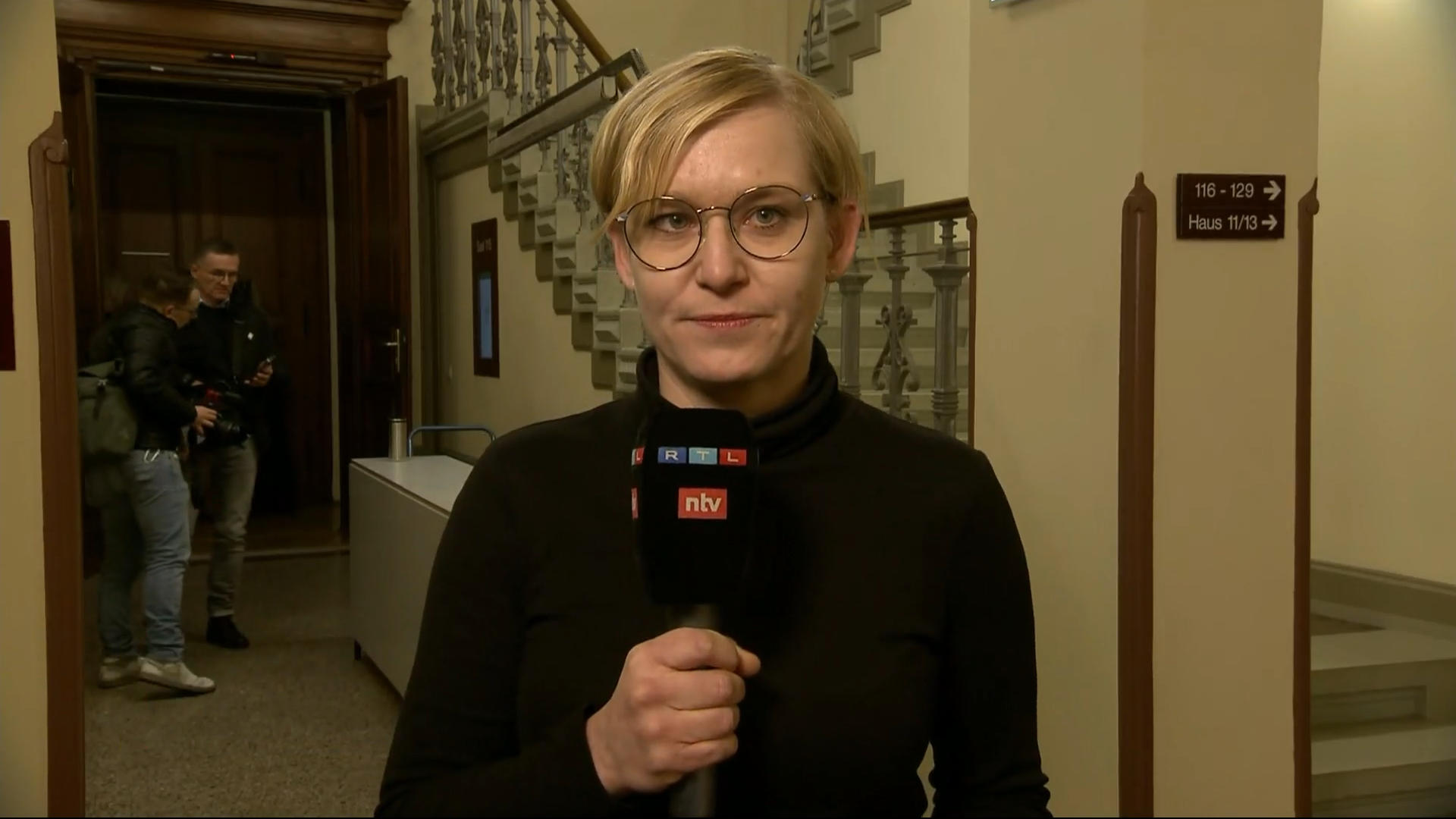 Gil Ofarim legt Geständnis ab: „Die Vorwürfe treffen zu" Live-Schalte aus Leipzig