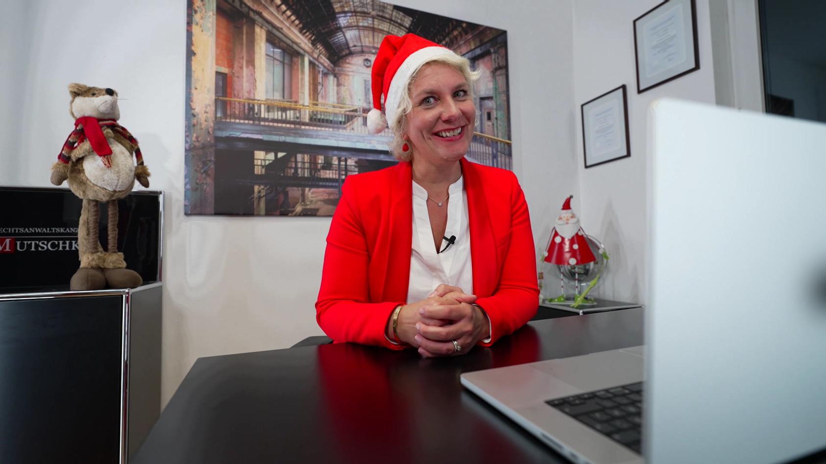 Kann Mich Mein Chef Zwingen Die Schicht Zu Wechseln Kann mein Chef mich zur Firmen-Weihnachtsfeier zwingen? Rechtsfragen im