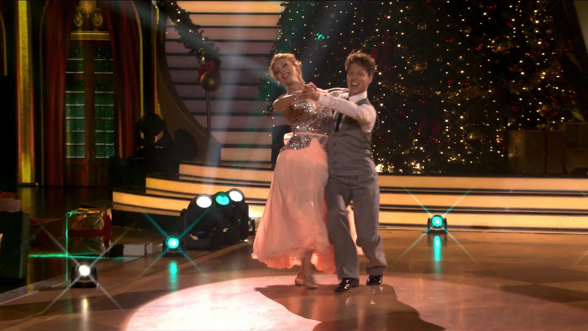 Denn Ich Dance Mit De Gänse Songtext „Let’s Dance“-Profitänzer Massimo Sinató: Was wölbt sich denn da in der