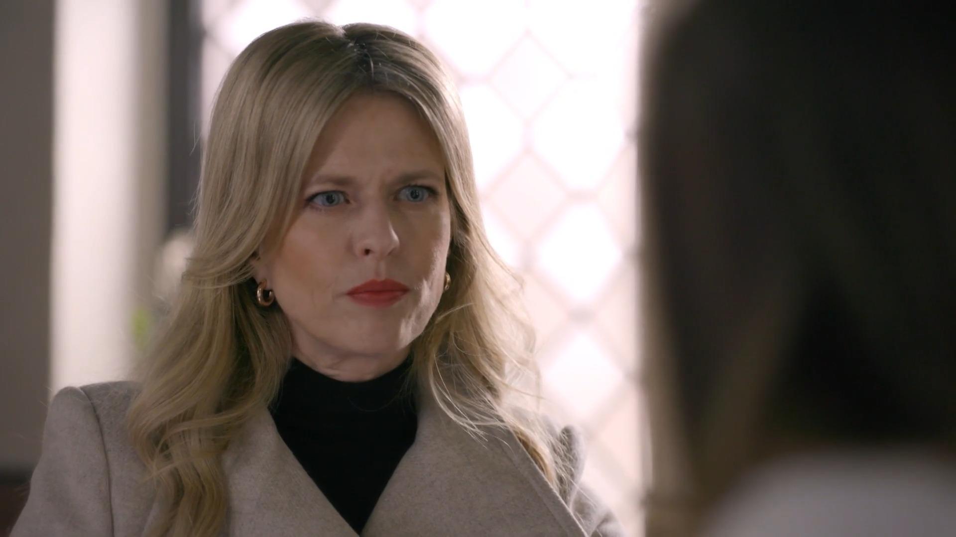 Unter uns Sina erfährt, dass Ronja sexuell belästigt wurde