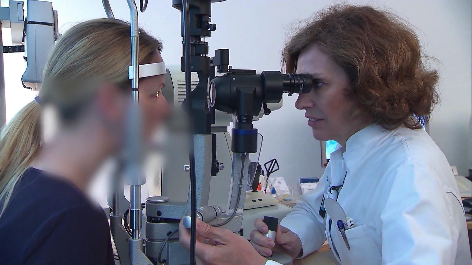 Na tym właśnie polega laserowa chirurgia oka!  Stiftung Warentest sprawdza dostawców usług