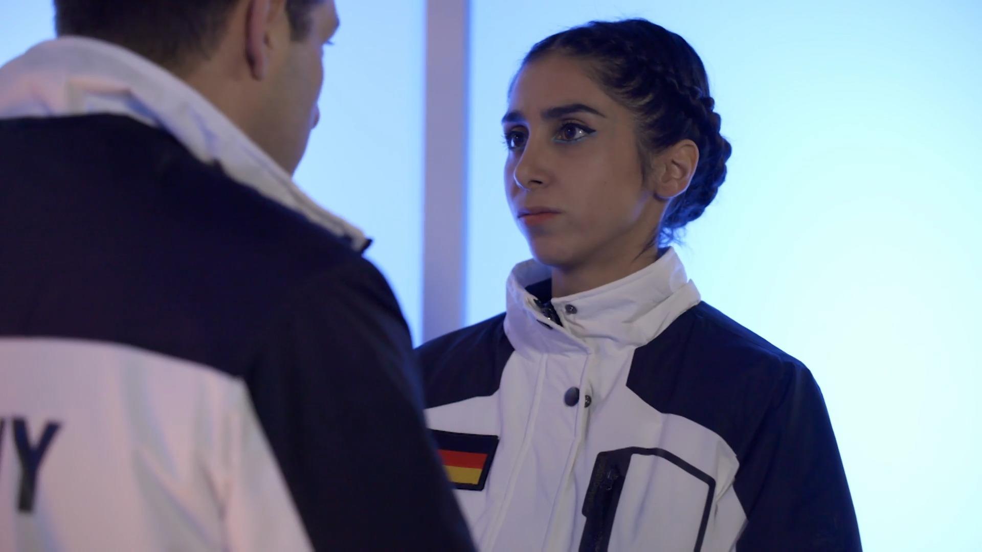 Leyla wordt mentaal voorbereid op het WK door Deniz De wekelijkse preview van AWZ (deel 2)