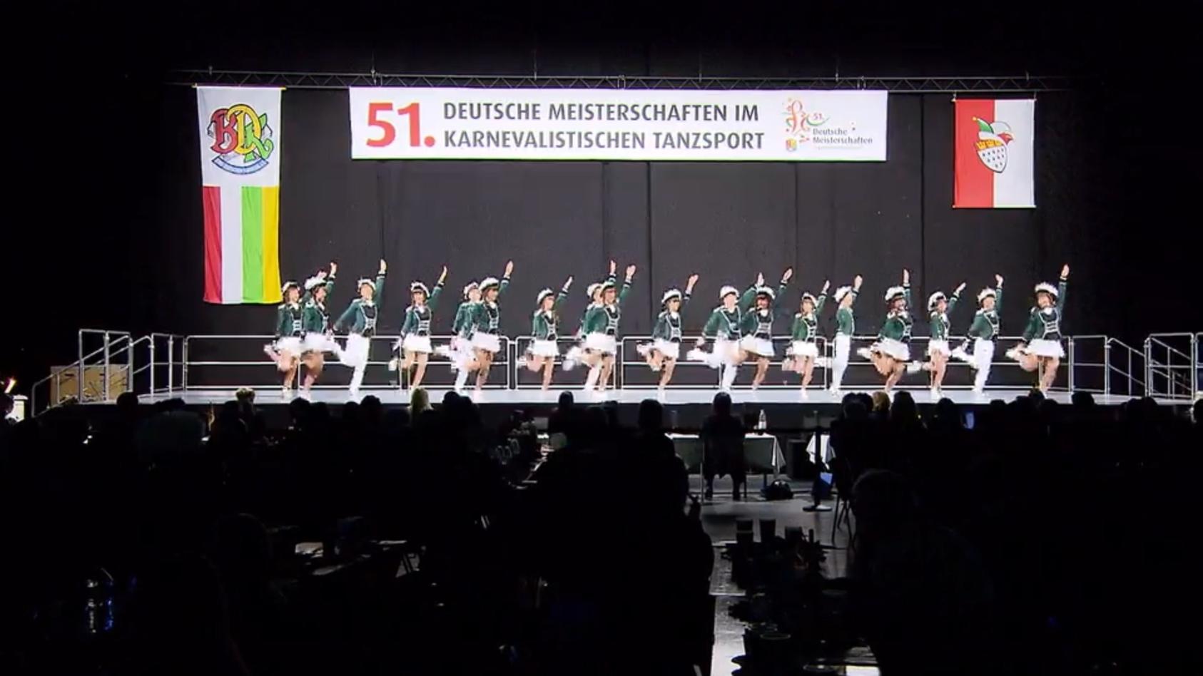  Karnevalistischer Tanzsport: Wettkampf um die Deutsche Meisterschaft Bildidee 