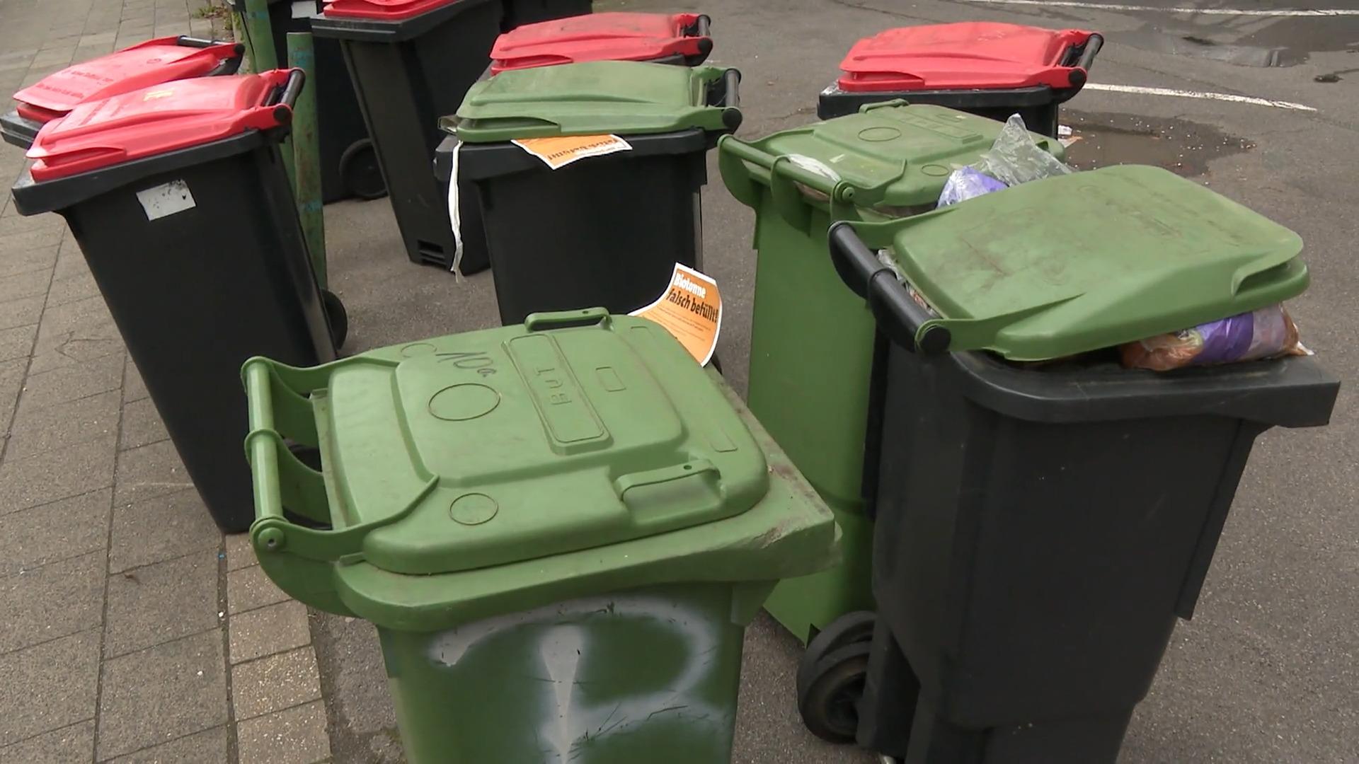 In Aachen werden die Biotonnen wegen falscher Mülltrennung nicht geleert